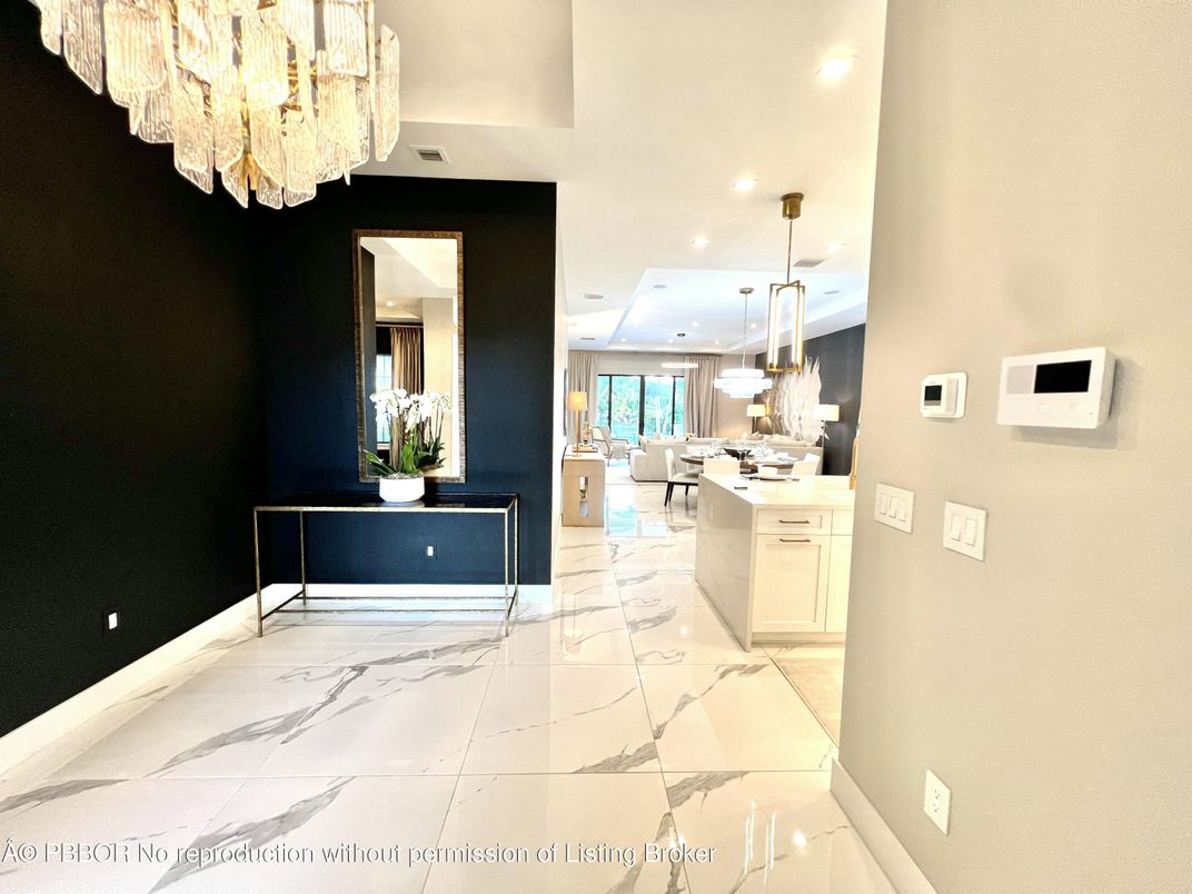Chandelier, Interior, Kitchen, Marble, Pendant Lights, Recessed Lighting