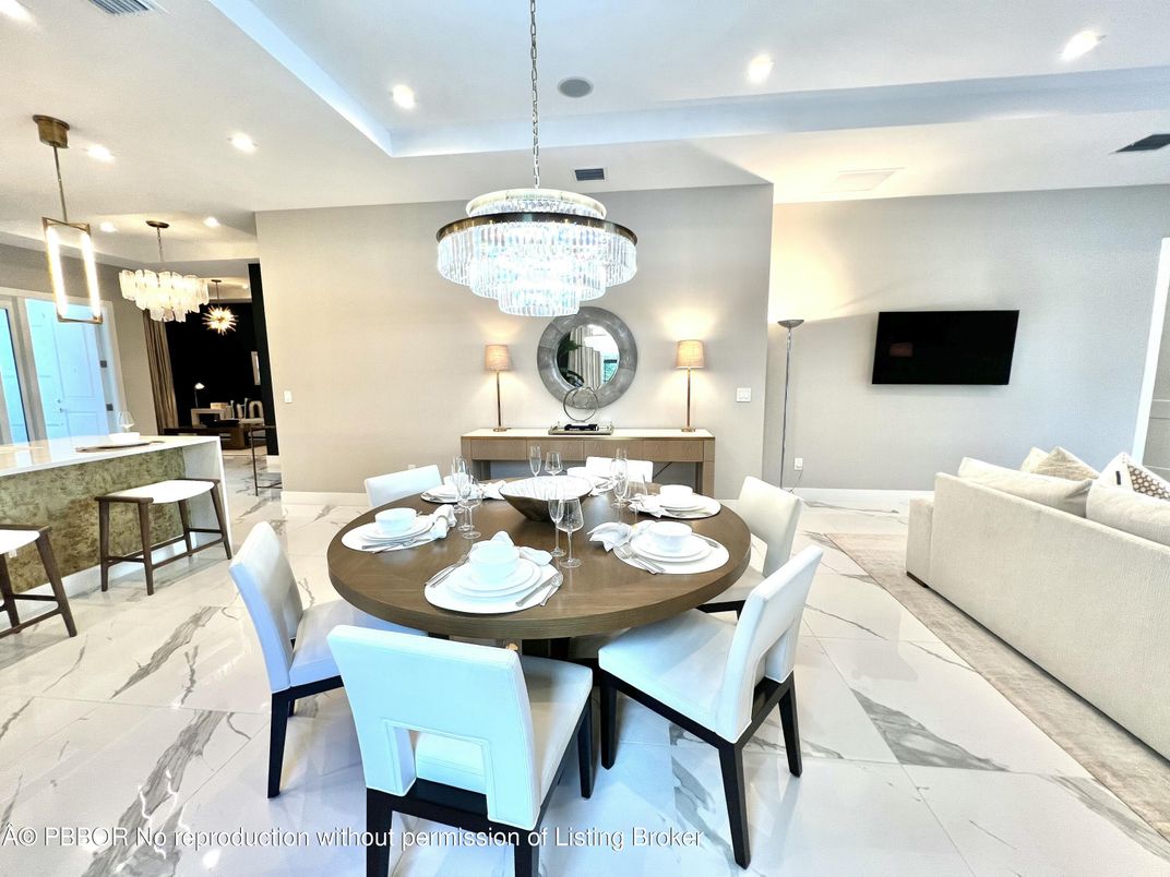 Chandelier, Dining room, Interior, Marble, Recessed Lighting