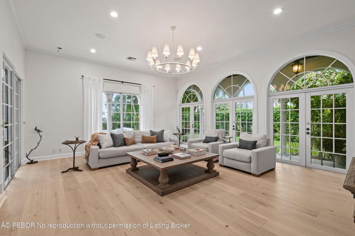 Chandelier, Interior, Living room, Recessed Lighting, Wood Texture Flooring