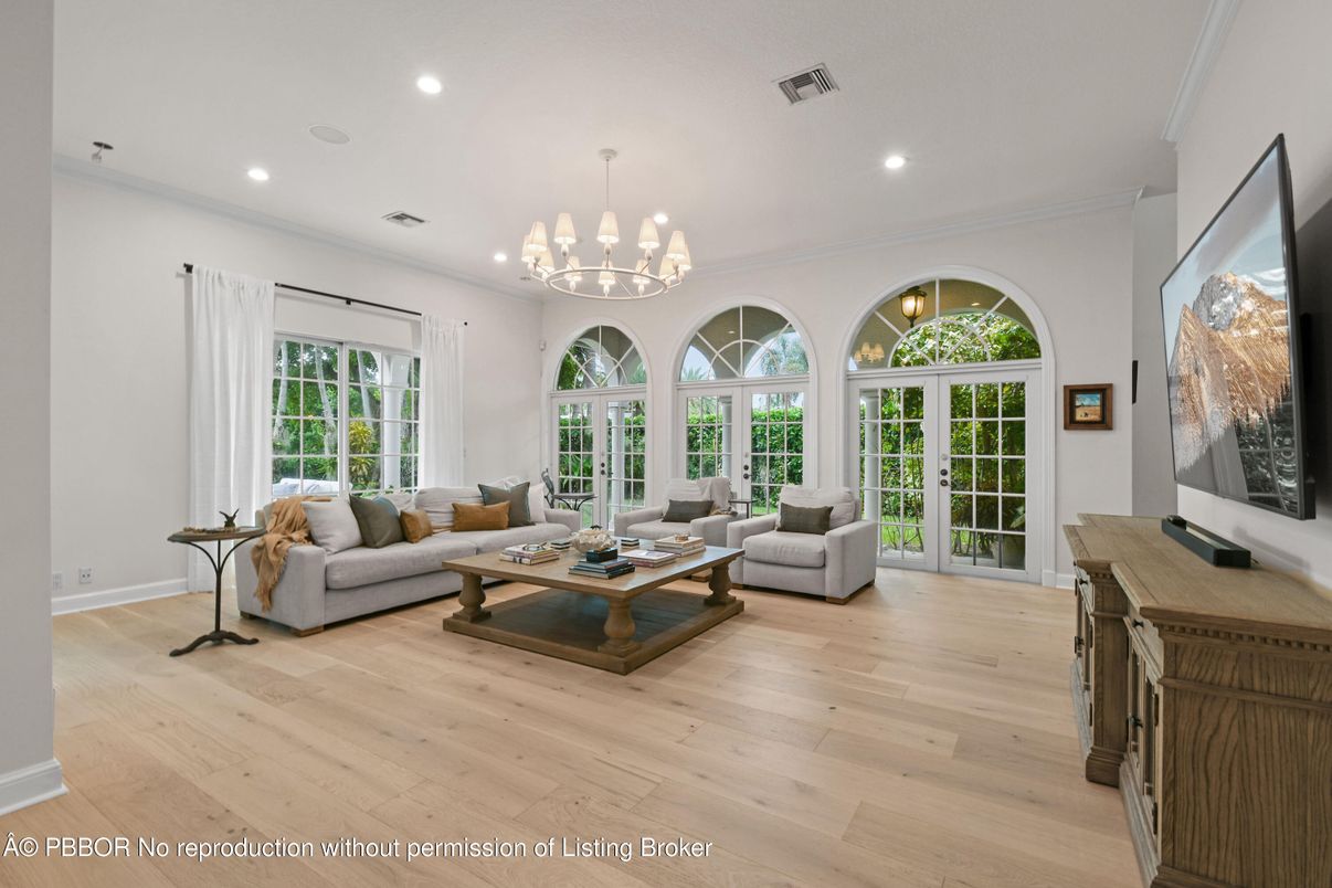 Chandelier, Interior, Living room, Recessed Lighting, Wood Texture Flooring