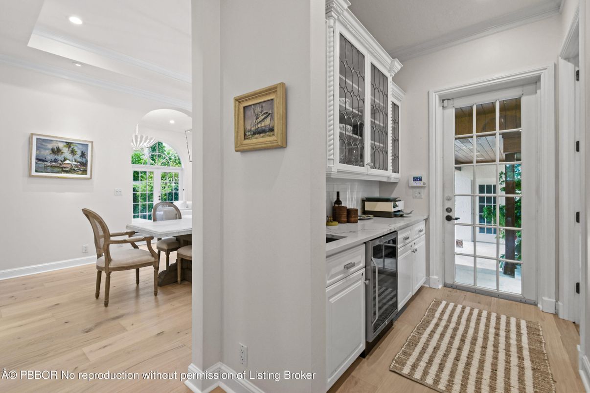 Dining room, Interior, Kitchen, Recessed Lighting, Stainless Steel Appliances, Wood Texture Flooring