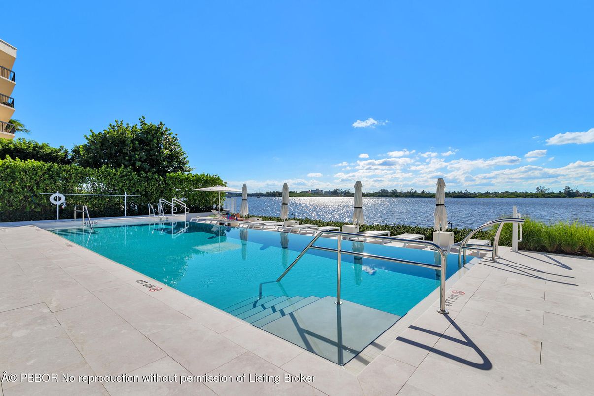 Exterior, Pool, Water