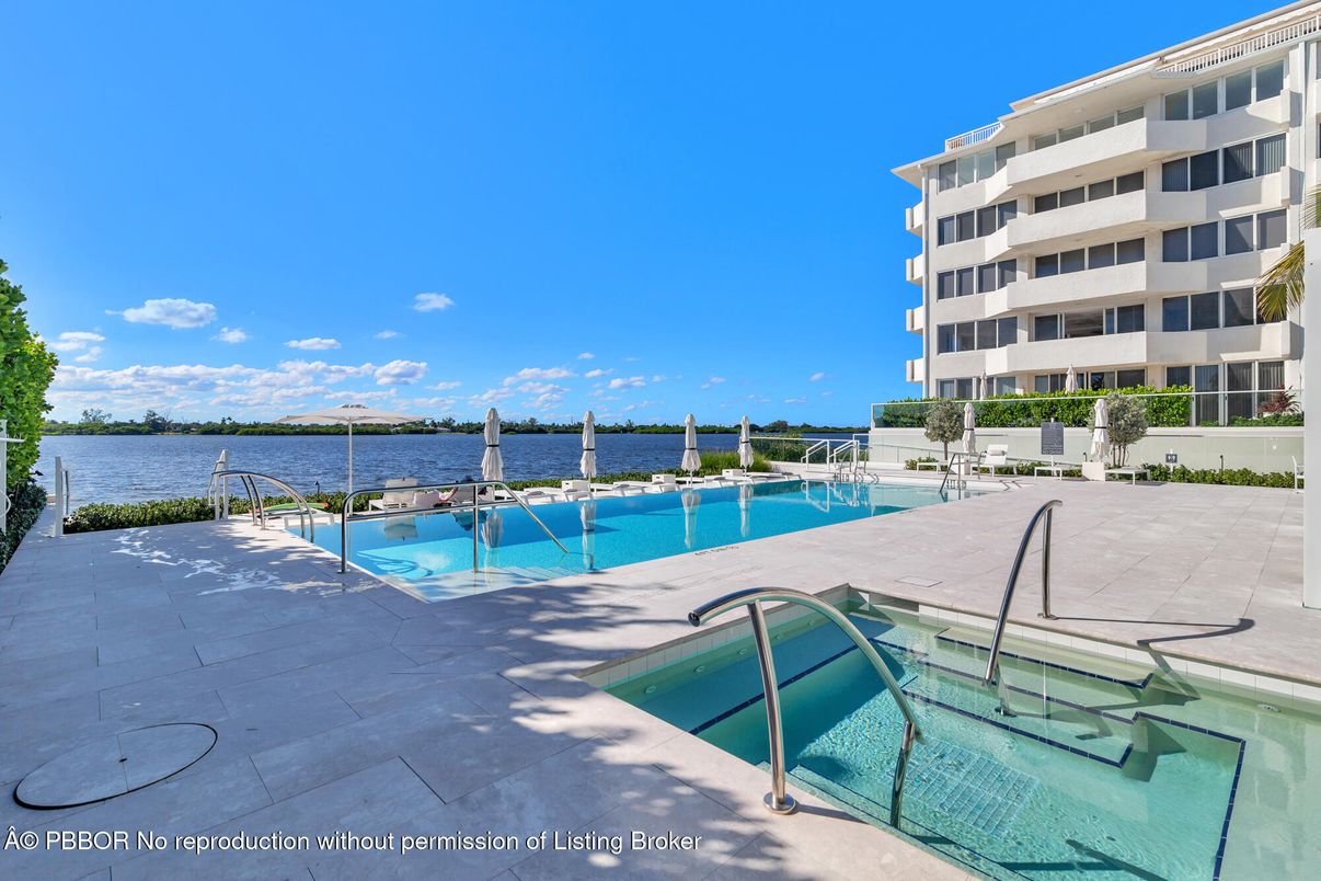Exterior, Pool, Water