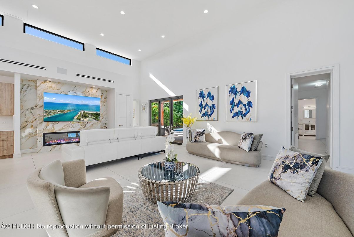 Fireplace, Interior, Living room, Marble Walls, Recessed Lighting
