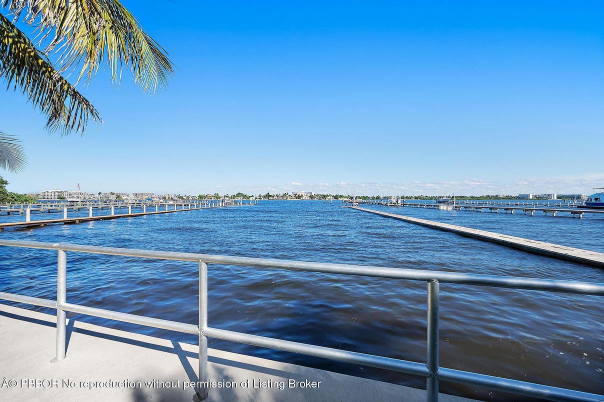 Exterior, Water