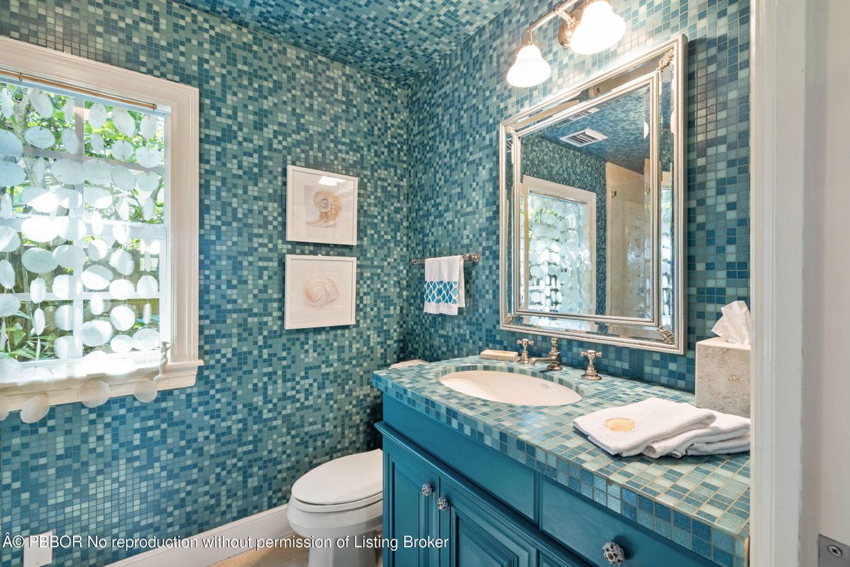 Bathroom, Interior, Tile Countertops