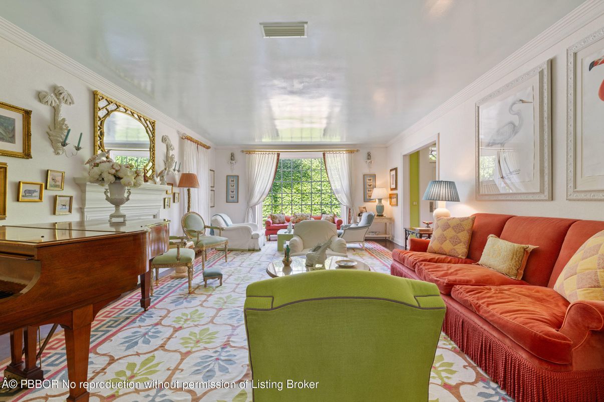 Interior, Living room, Piano
