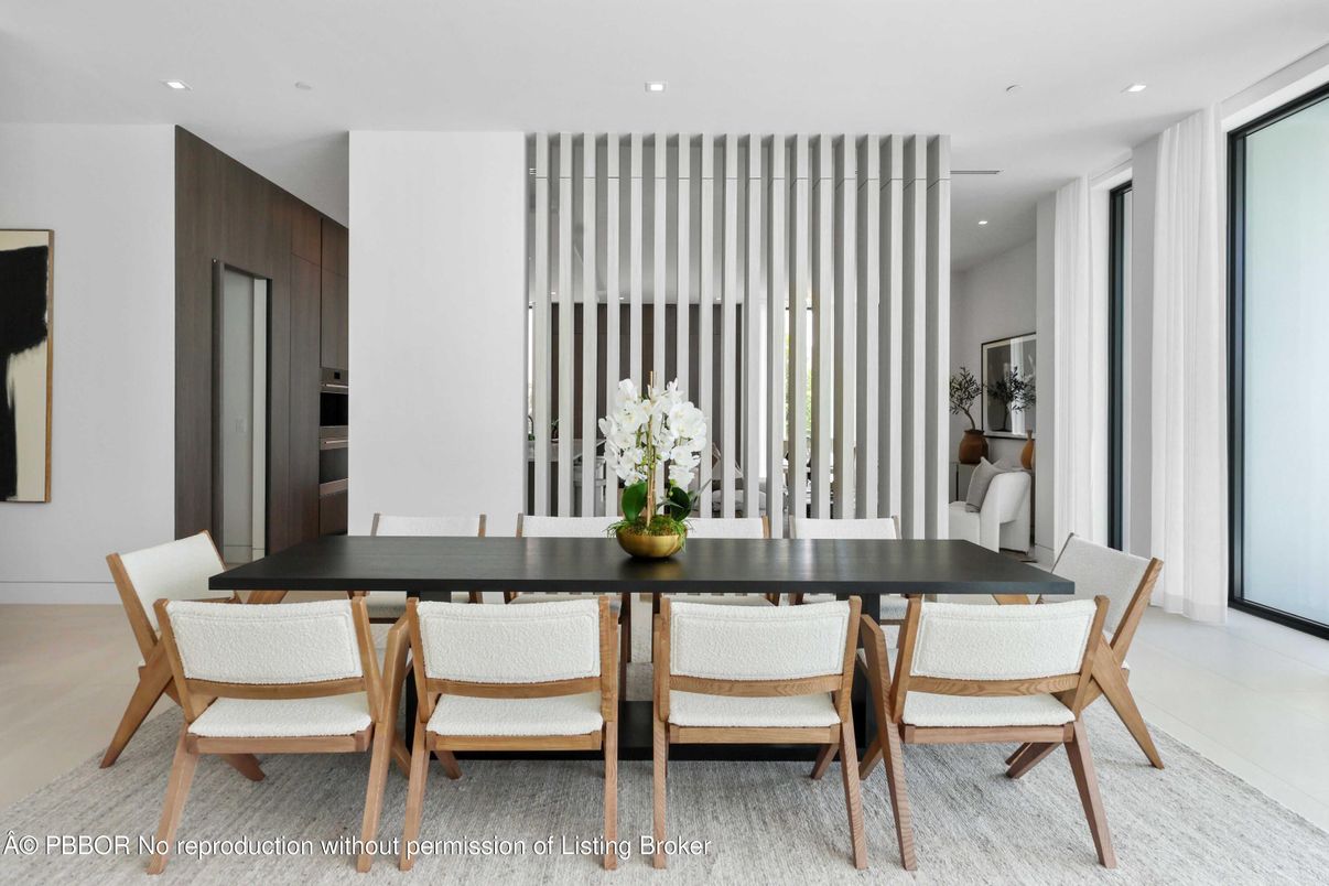 Dining room, Interior, Recessed Lighting