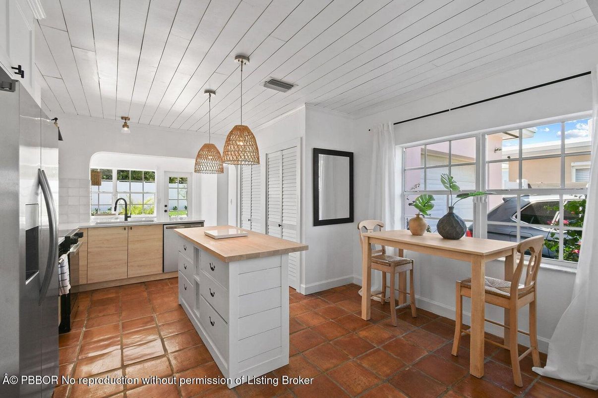Interior, Kitchen, Pendant Lights, Stainless Steel Appliances
