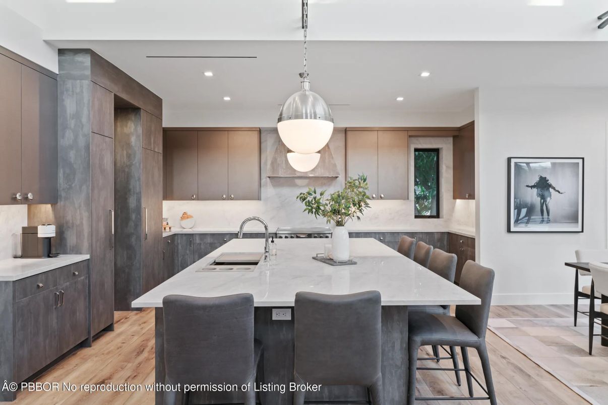 Dining room, Interior, Kitchen, Pendant Lights, Recessed Lighting, Wood Texture Flooring