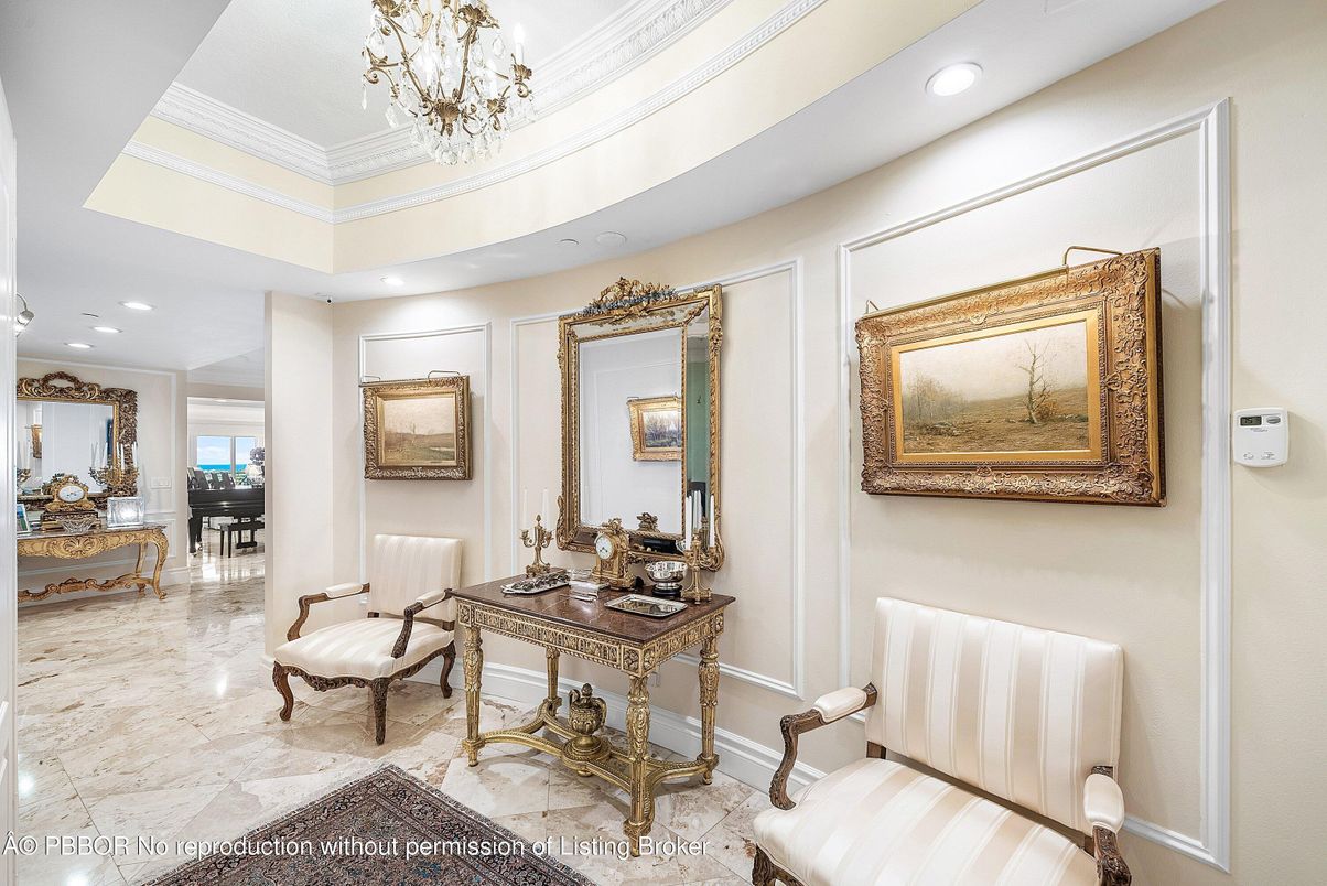 Chandelier, Interior, Recessed Lighting