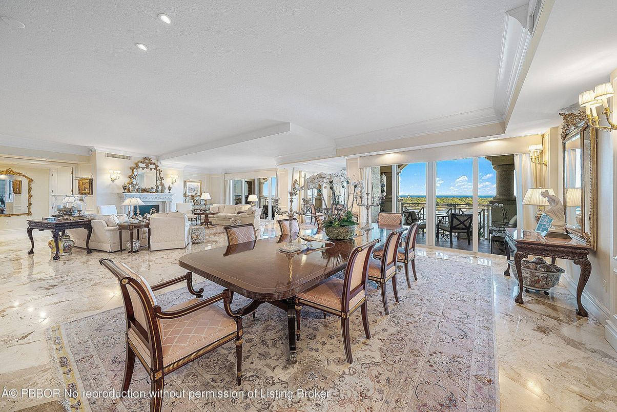 Dining room, Interior, Living room, Recessed Lighting, Water