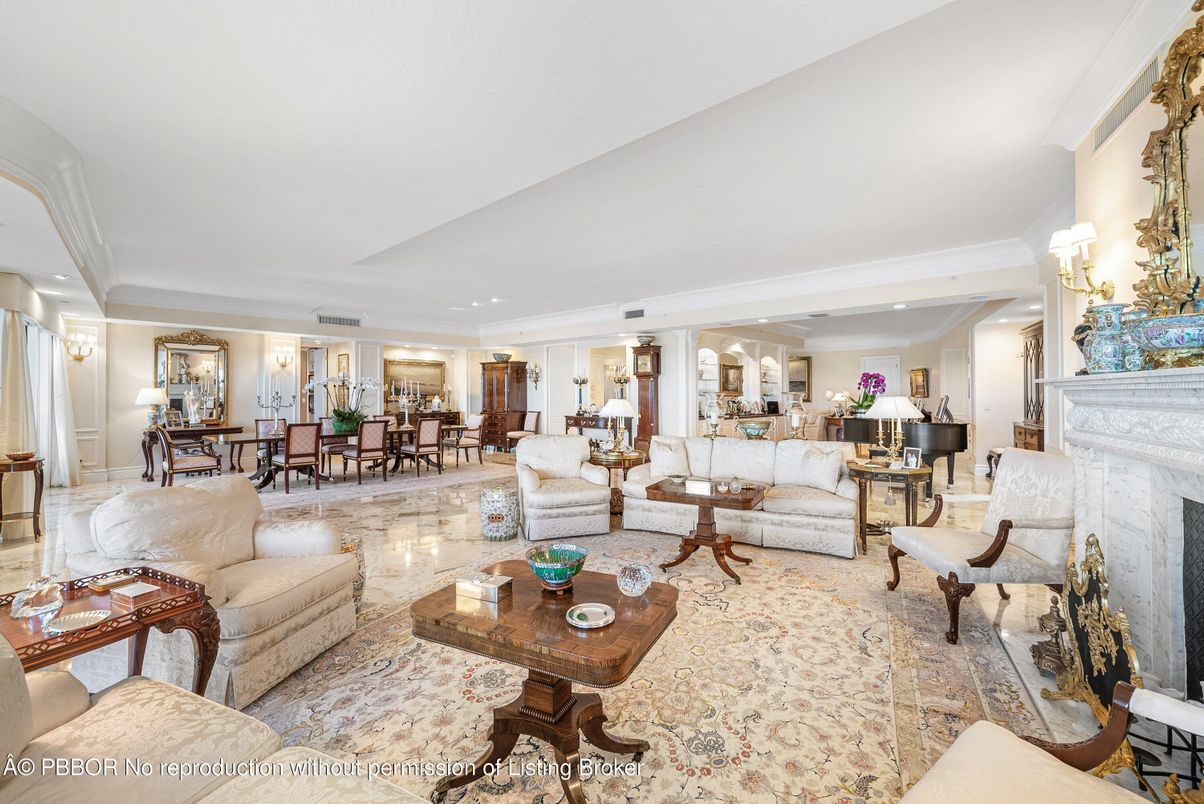 Dining room, Fireplace, Interior, Living room, Piano, Recessed Lighting