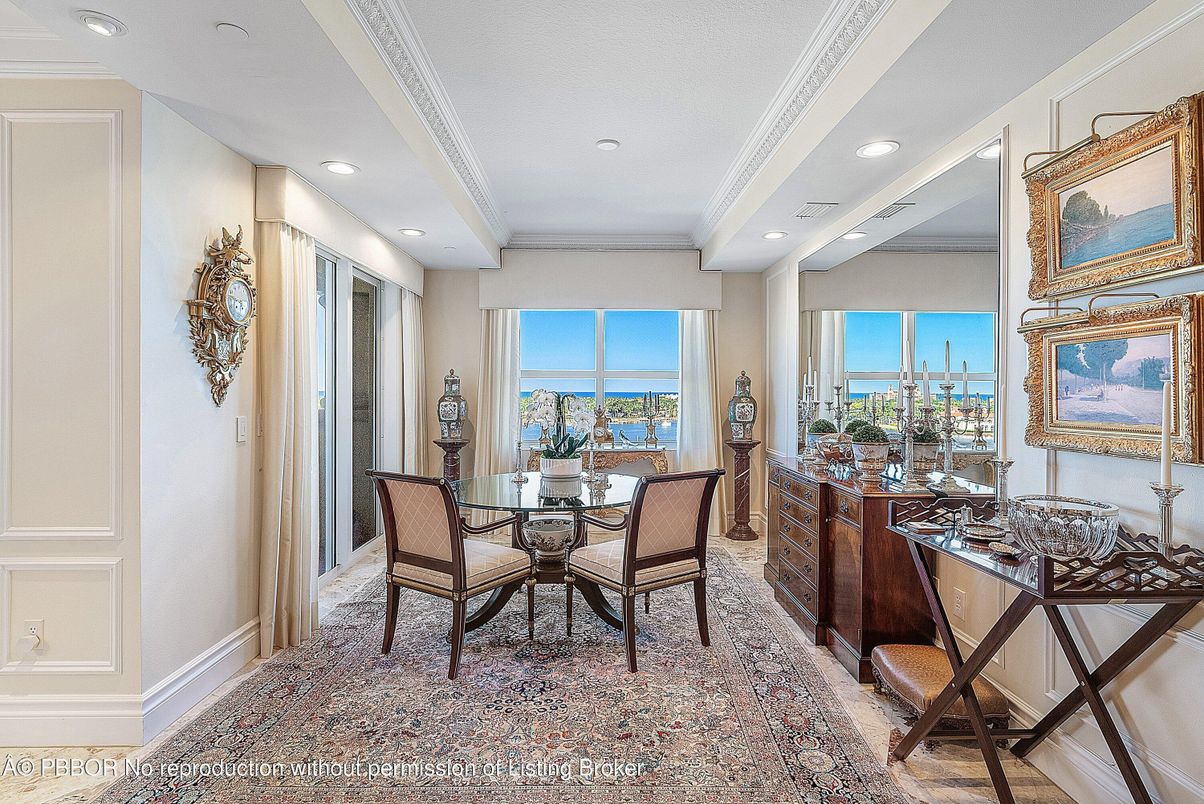 Dining room, Interior, Recessed Lighting, Water