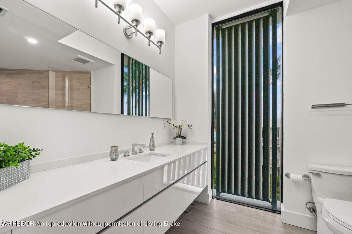 Bathroom, Interior, Recessed Lighting, Wood Texture Flooring