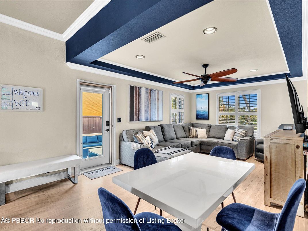 Dining room, Interior, Living room, Recessed Lighting, Wood Texture Flooring