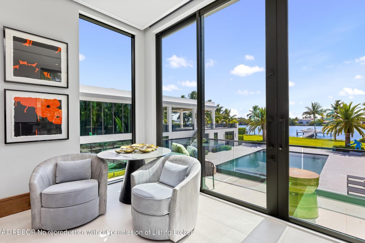 Interior, Sun Room, Water