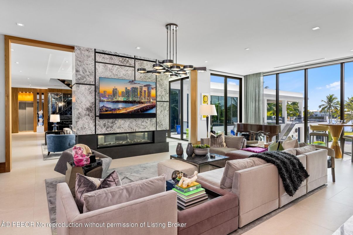 Dining room, Fireplace, Interior, Living room, Pendant Lights, Recessed Lighting