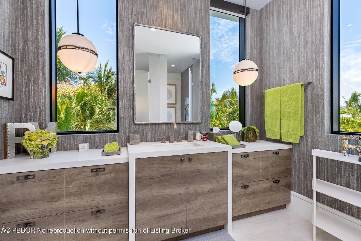 Bathroom, Interior, Pendant Lights