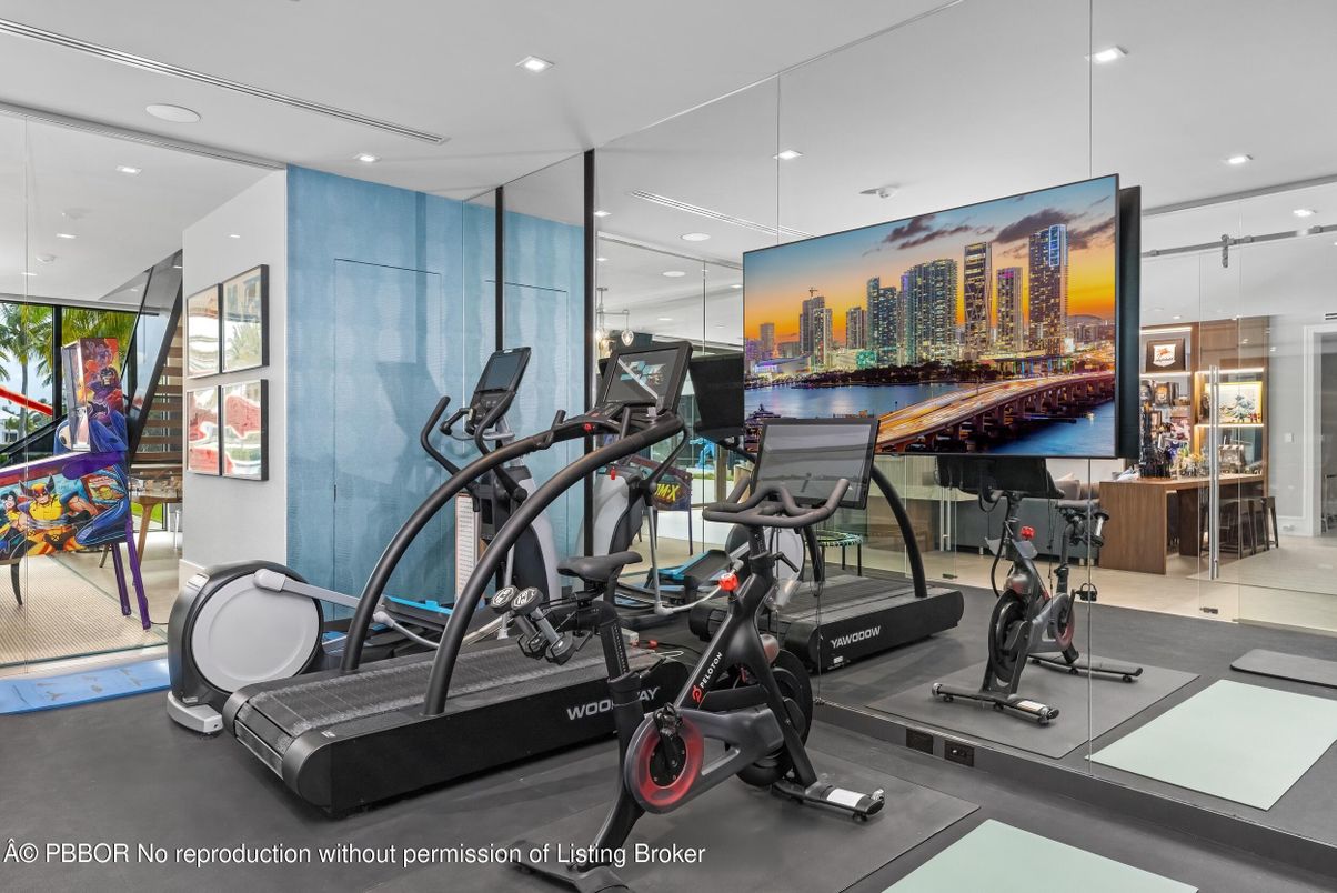 Fitness Equipment, Interior, Recessed Lighting