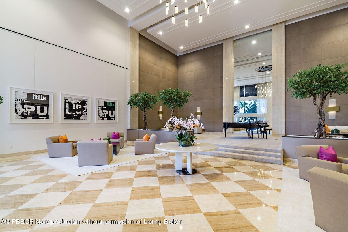 Dining room, Interior, Living room, Pendant Lights, Recessed Lighting