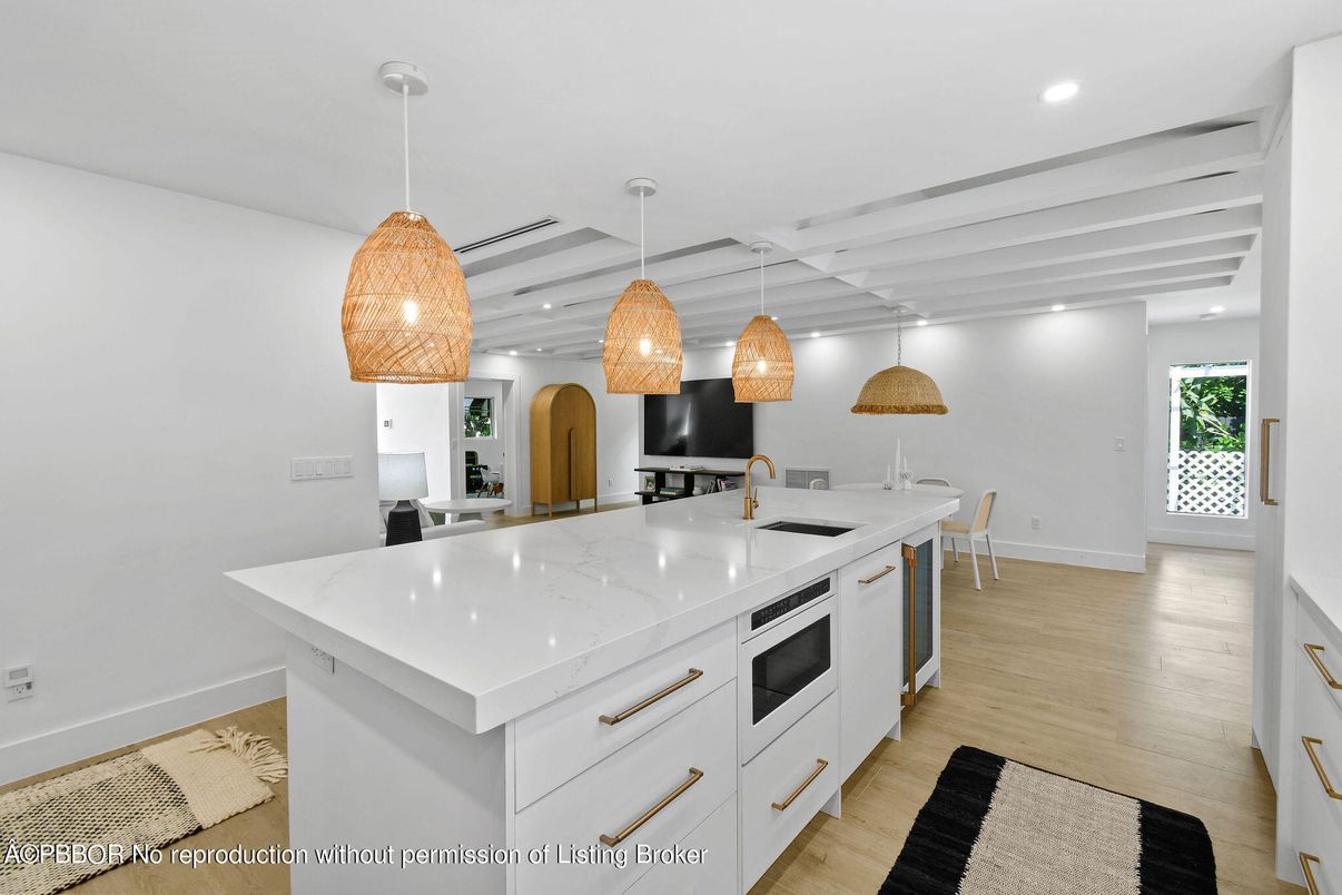 Dining room, Interior, Kitchen, Pendant Lights, Recessed Lighting, Wood Texture Flooring