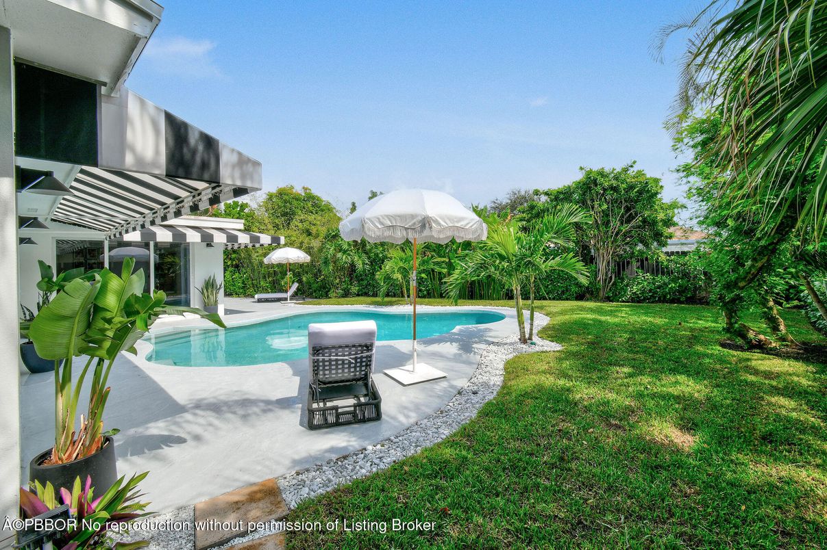 Backyard, Exterior, Pool