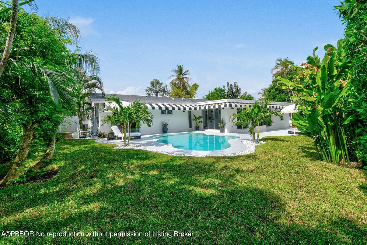 Backyard, Exterior, Pool