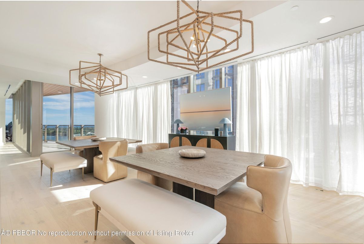 Chandelier, Dining room, Interior, Pendant Lights, Recessed Lighting, Water, Wood Texture Flooring