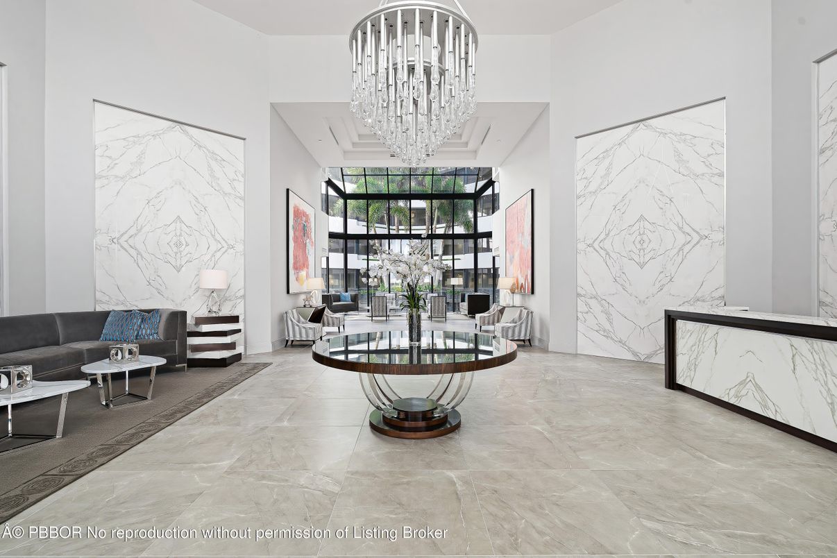 Chandelier, Interior, Living room, Marble, Marble Walls, Recessed Lighting