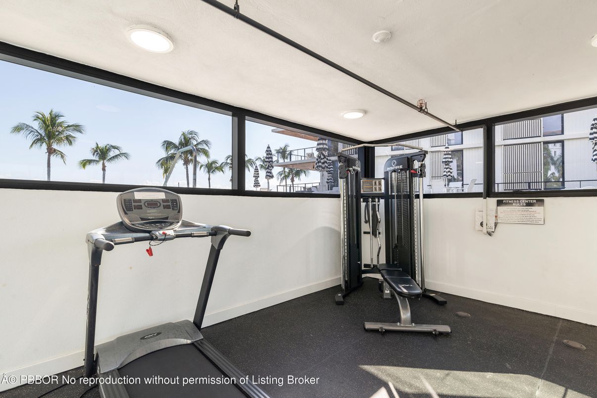Fitness Equipment, Interior, Recessed Lighting