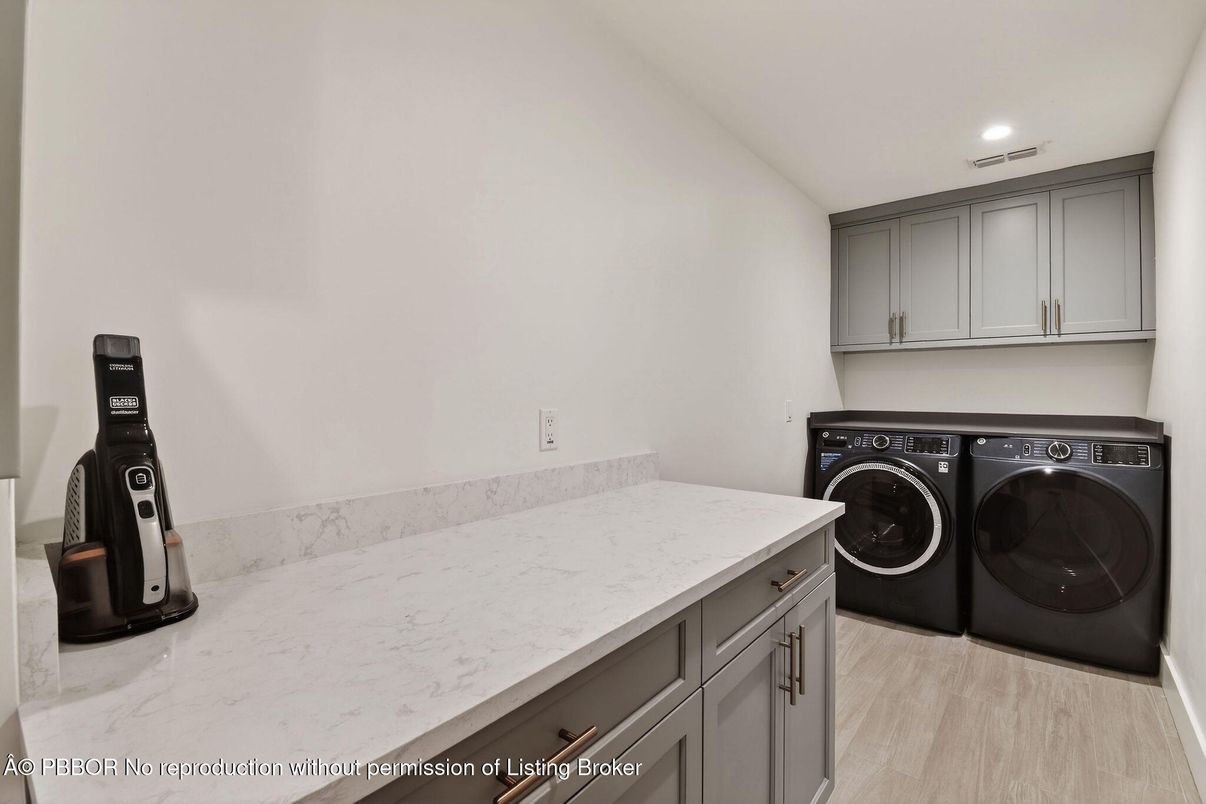 Interior, Recessed Lighting, Washer