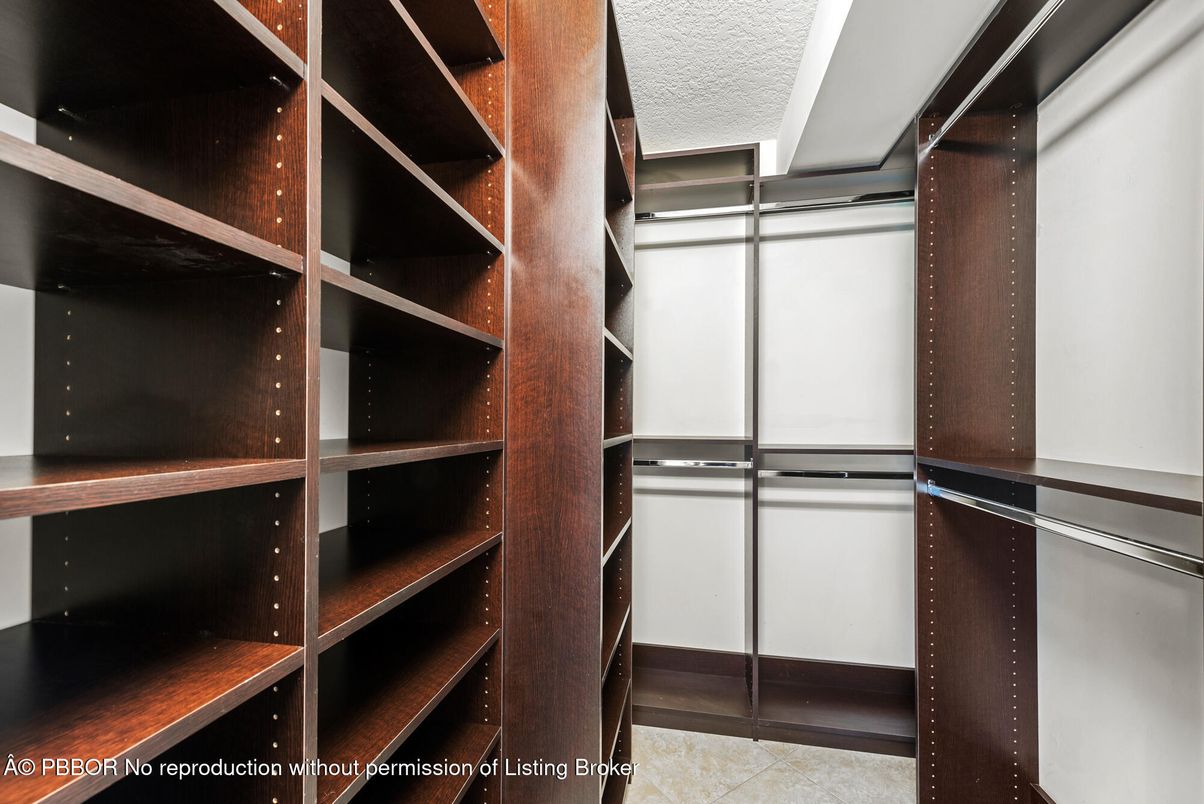 Interior, Walk-in Closets