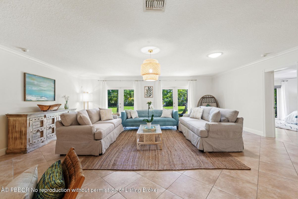 Chandelier, Interior, Living room, Recessed Lighting