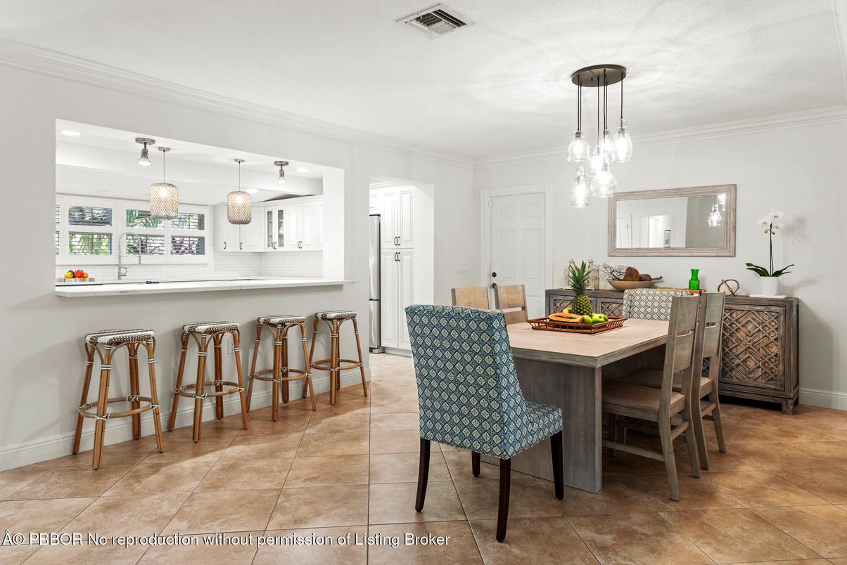 Dining room, Interior, Kitchen, Pendant Lights, Recessed Lighting