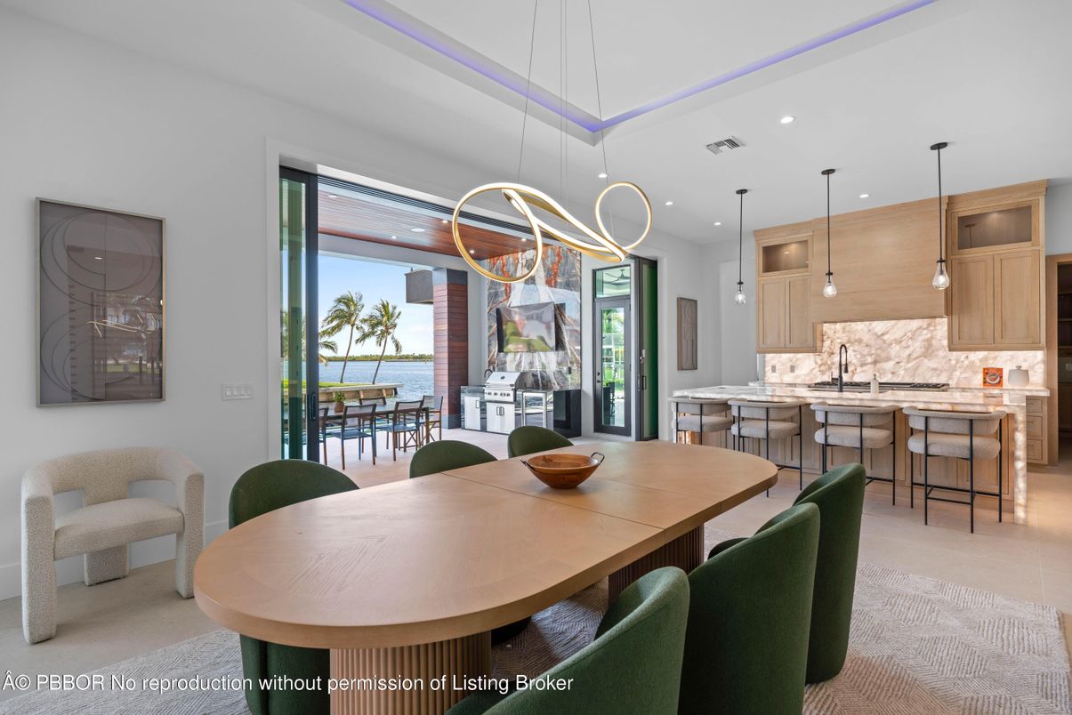 Dining room, Interior, Kitchen, Pendant Lights, Recessed Lighting, Water