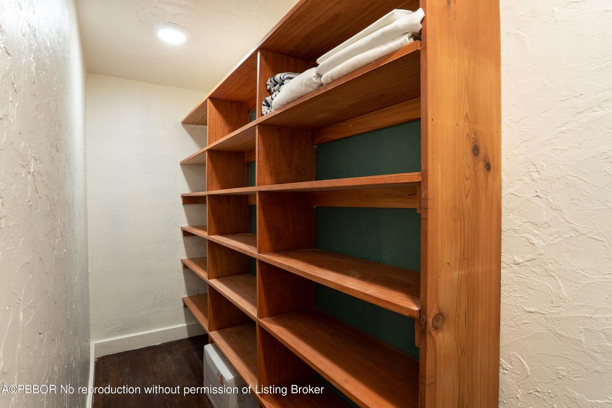 Interior, Recessed Lighting