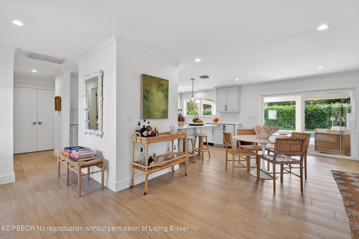 Dining room, Interior, Kitchen, Pendant Lights, Recessed Lighting, Wood Texture Flooring