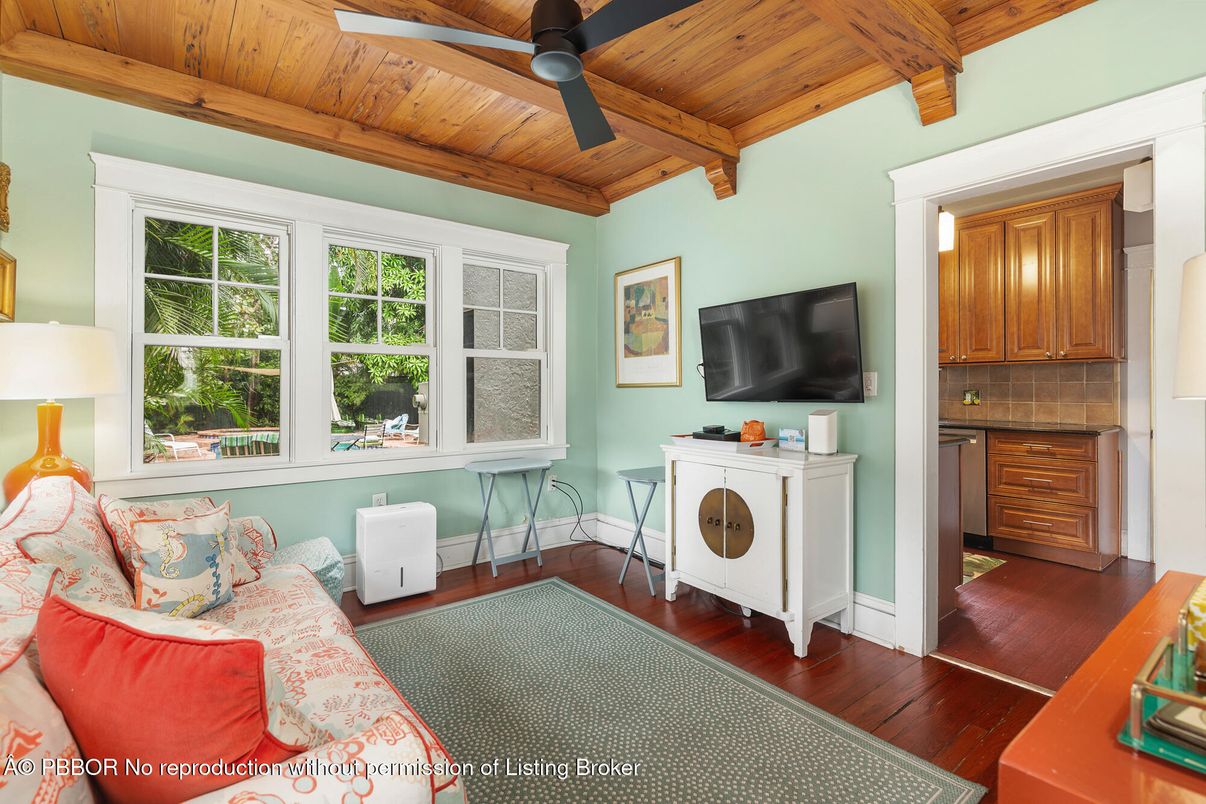 DE Listing image placeholder