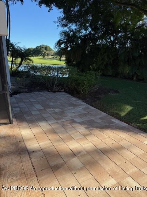 DE Listing image placeholder