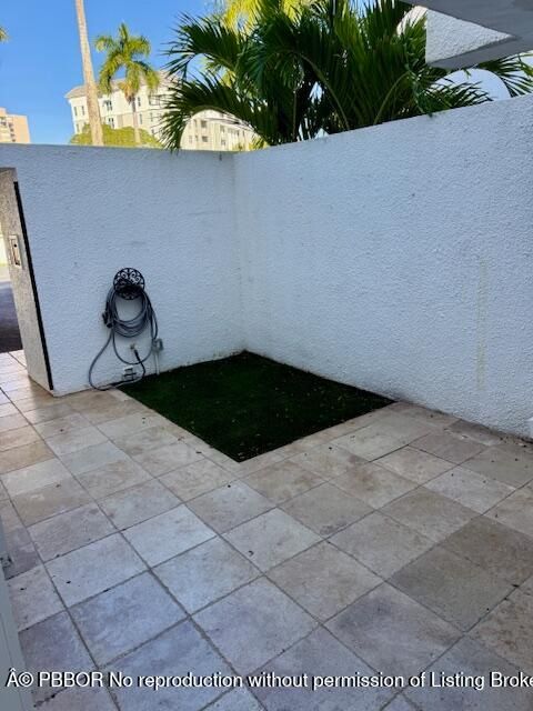 DE Listing image placeholder