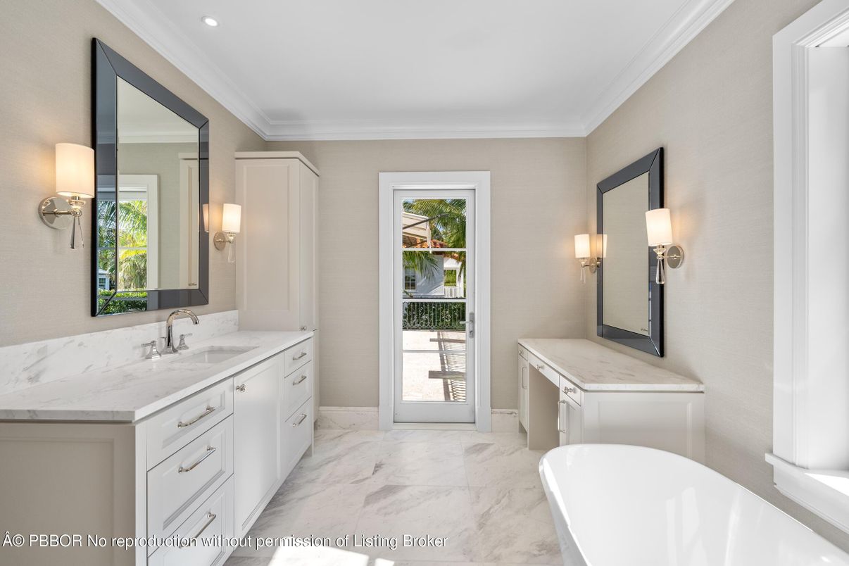 Bathroom, Dual Sink Vanities, Free Standing Baths, Interior, Marble, Recessed Lighting