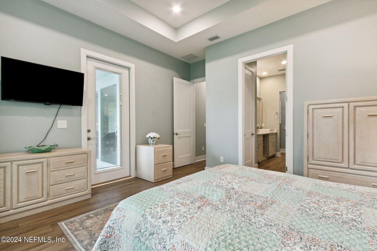 Bedroom, Interior, Recessed Lighting, Wood Texture Flooring
