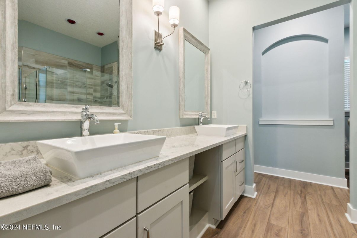 Bathroom, Dual Sink Vanities, Interior, Wood Texture Flooring