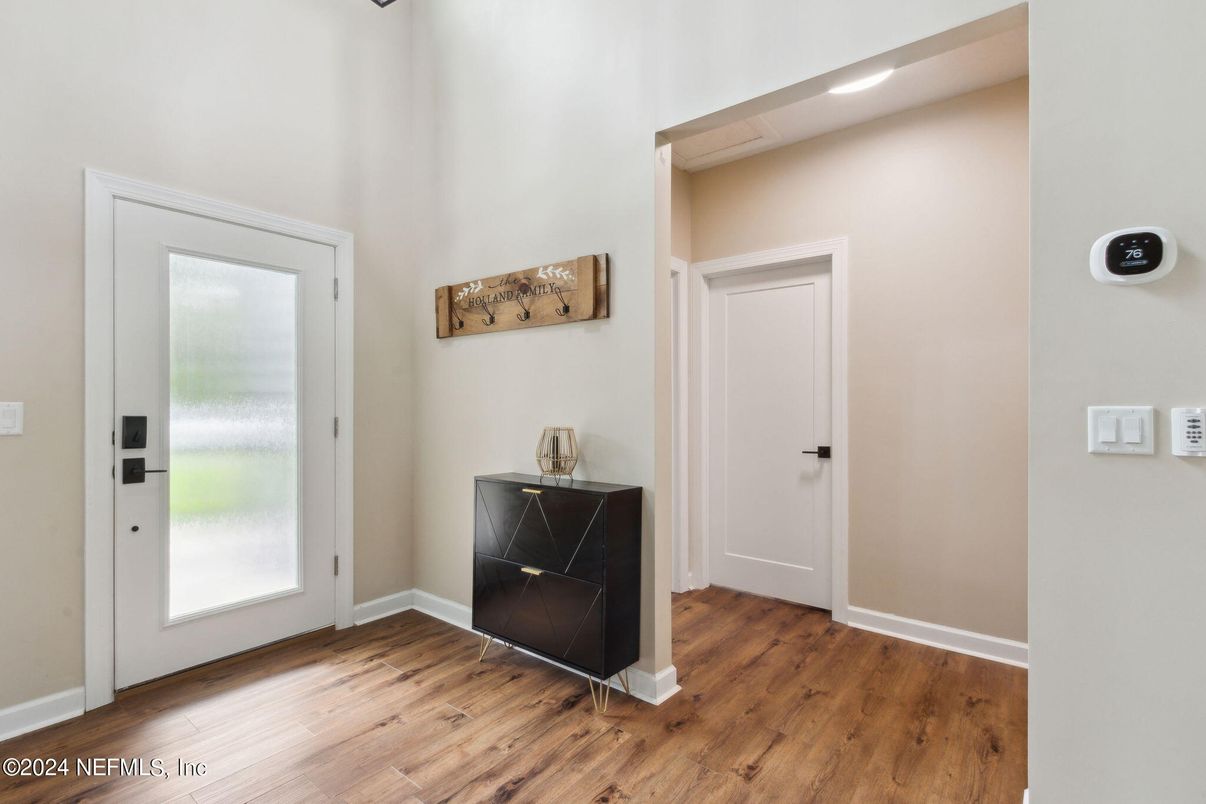 Interior, Recessed Lighting, Wood Texture Flooring