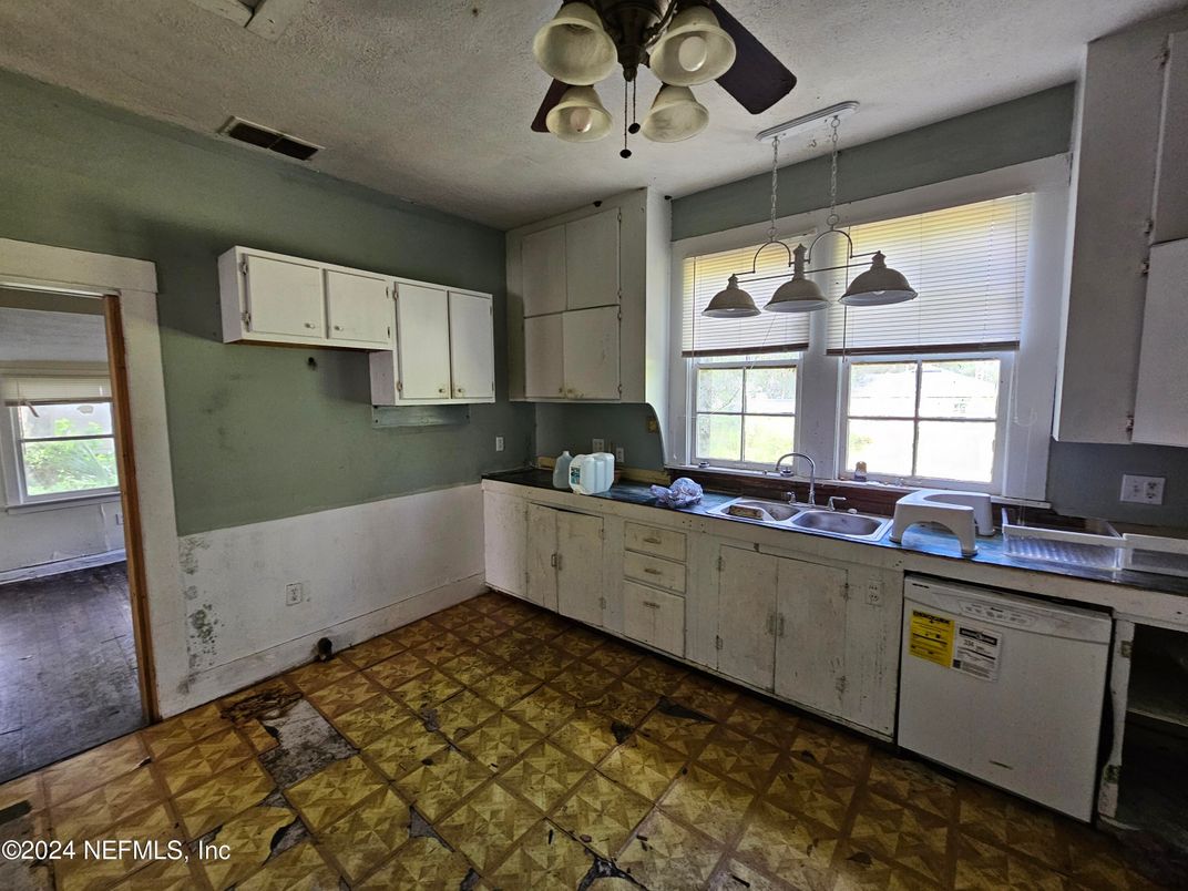 Interior, Kitchen, Pendant Lights