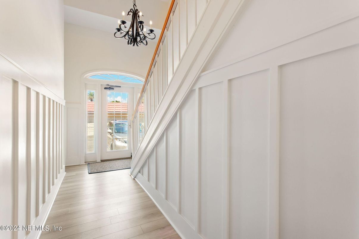 Chandelier, Interior, Wood Texture Flooring