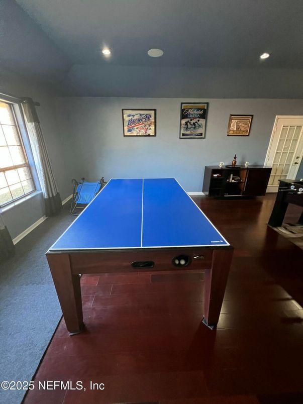 Game Room, Interior, Recessed Lighting