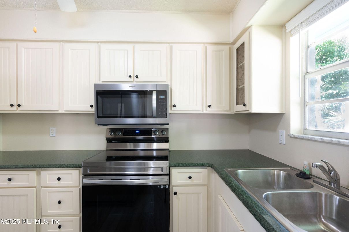 Interior, Kitchen, Stainless Steel Appliances