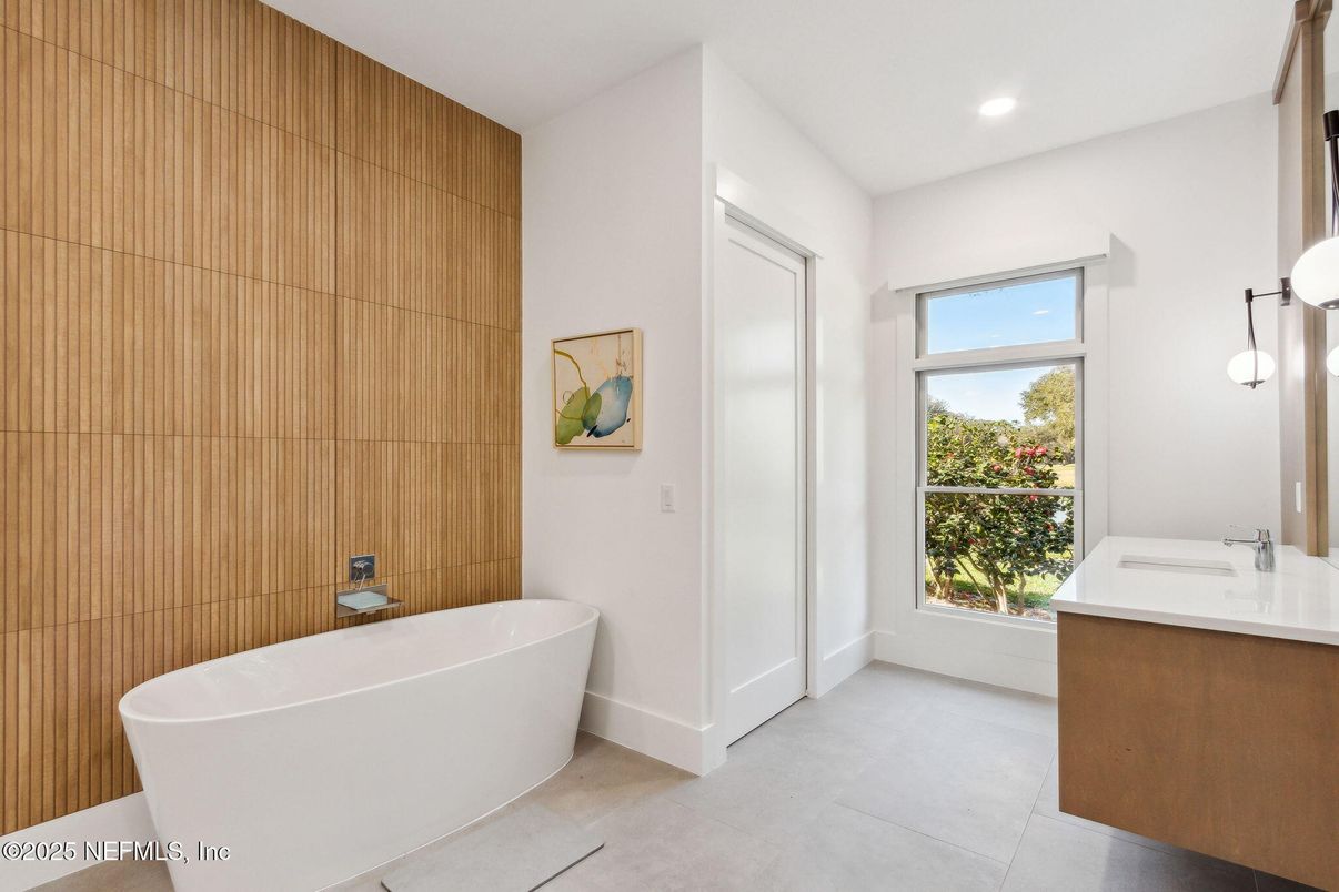 Bathroom, Free Standing Baths, Interior, Recessed Lighting